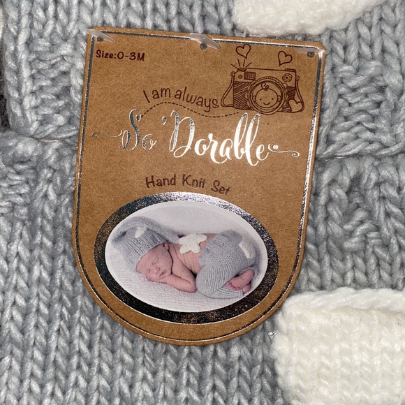 NWT Newborn Photo Hand Kit Set Size 0-3 Months - Picture 2 of 8